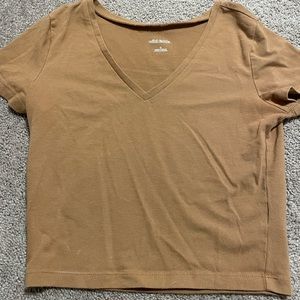 Wild Fable brown v-neck short sleeved shirt